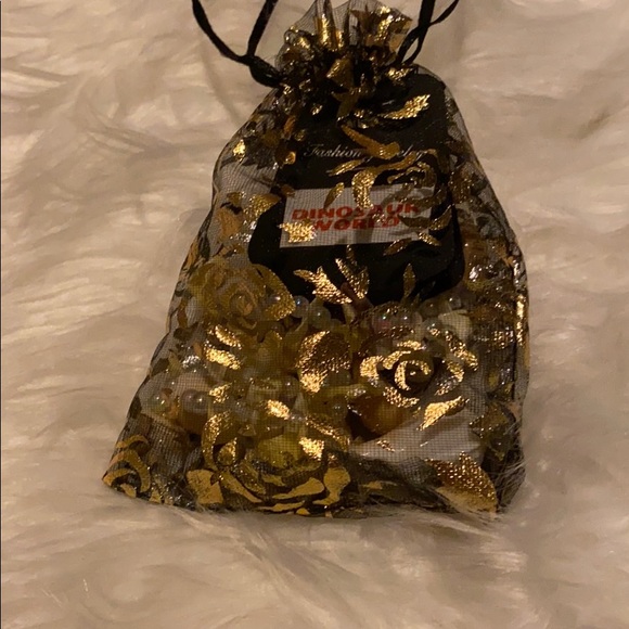 Necklace - Picture 4 of 4